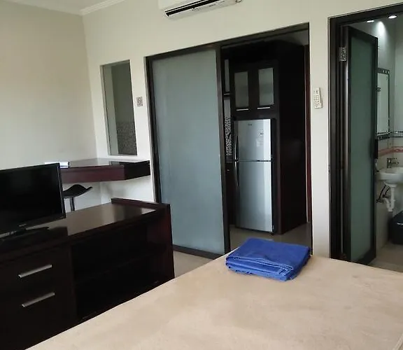 Suji Apartahotel 2*