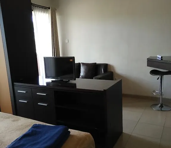 Suji Apartahotel