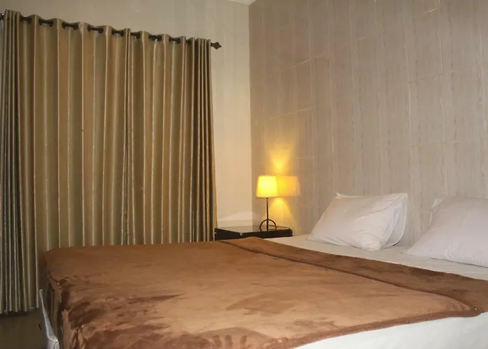 Suji Apartahotel